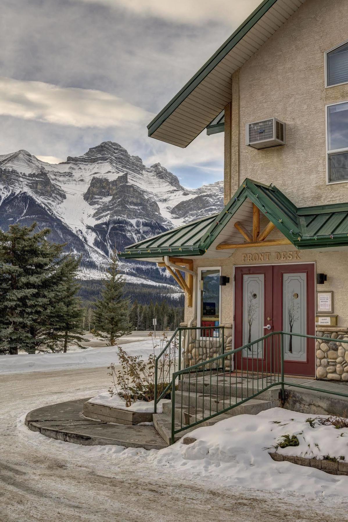 Inn Of The Rockies Кенмор Екстер'єр фото